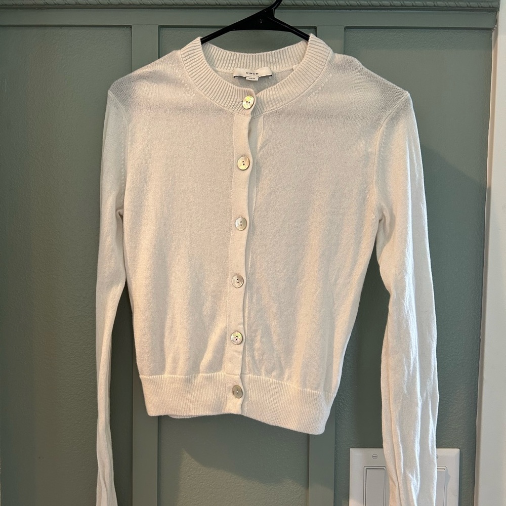 VINCE wool and cashmere sweater